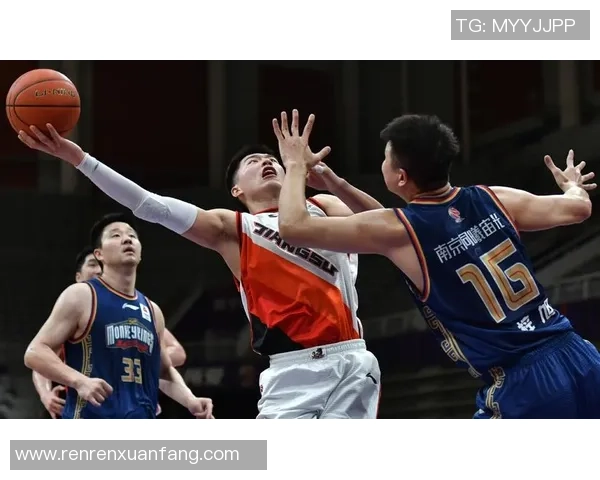 南京篮球队荣登全国灵活性排行榜第十名展现出色团队实力与潜力